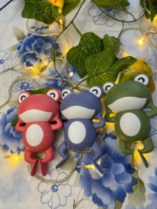 Frog Green-Swimming Toy - Image 3